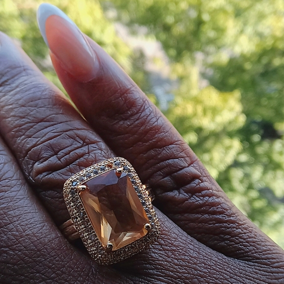 Morganite Rectangle Stone                  [Price Drop ⬇️] - Picture 4 of 7